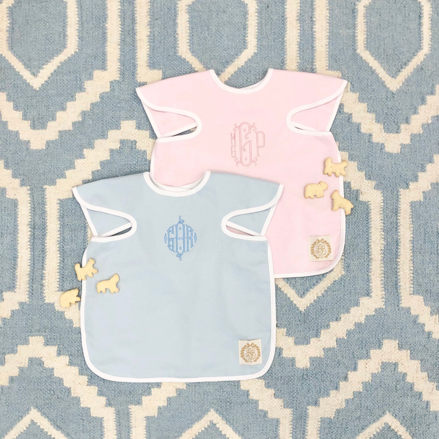 Beaufort Bonnet Big Bite Bib - Buckhead Blue with Worth Avenue White