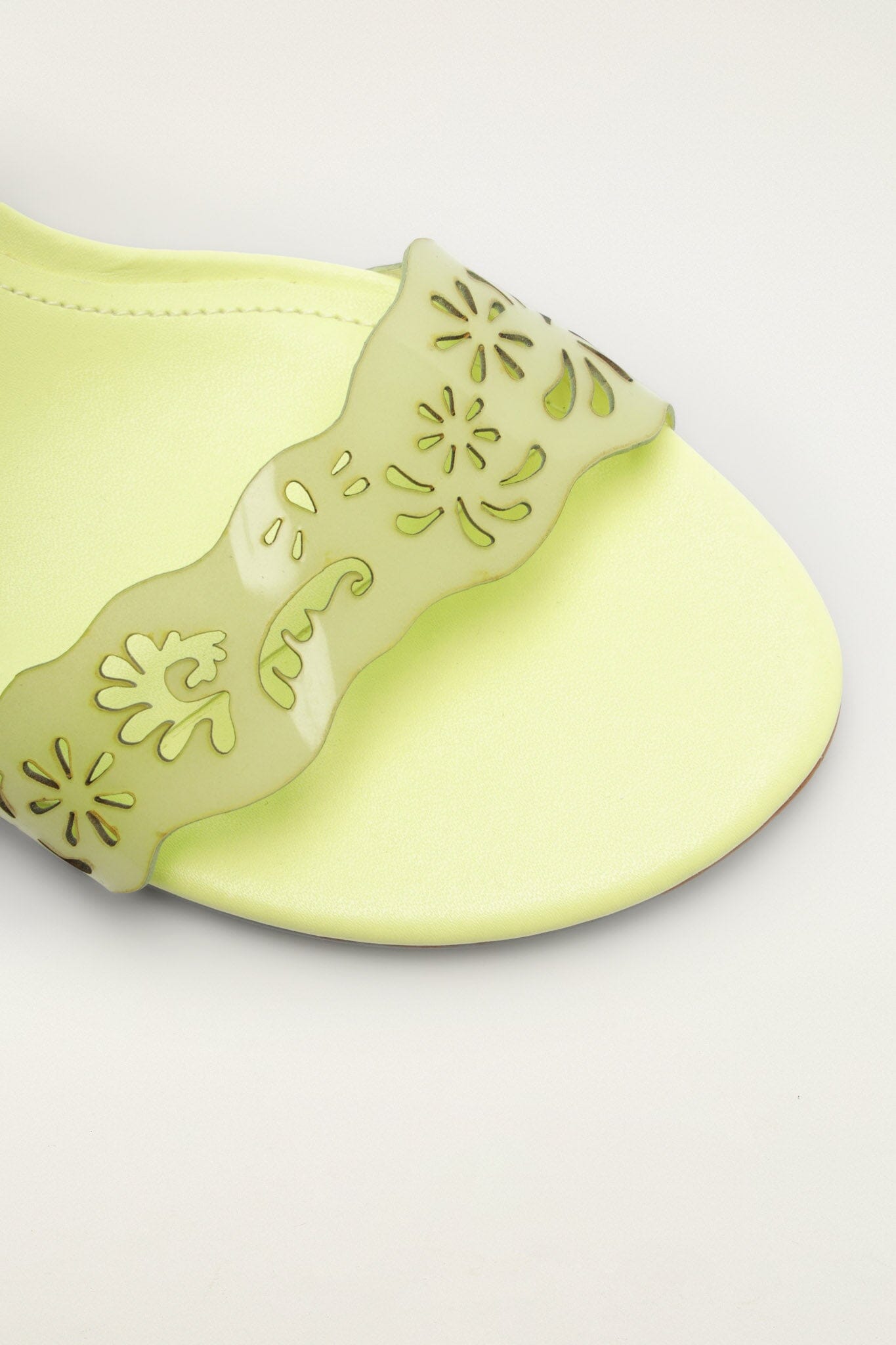 Green Lace Jelly Kitten Heeled Sandal - FARM Rio PEAR GREEN