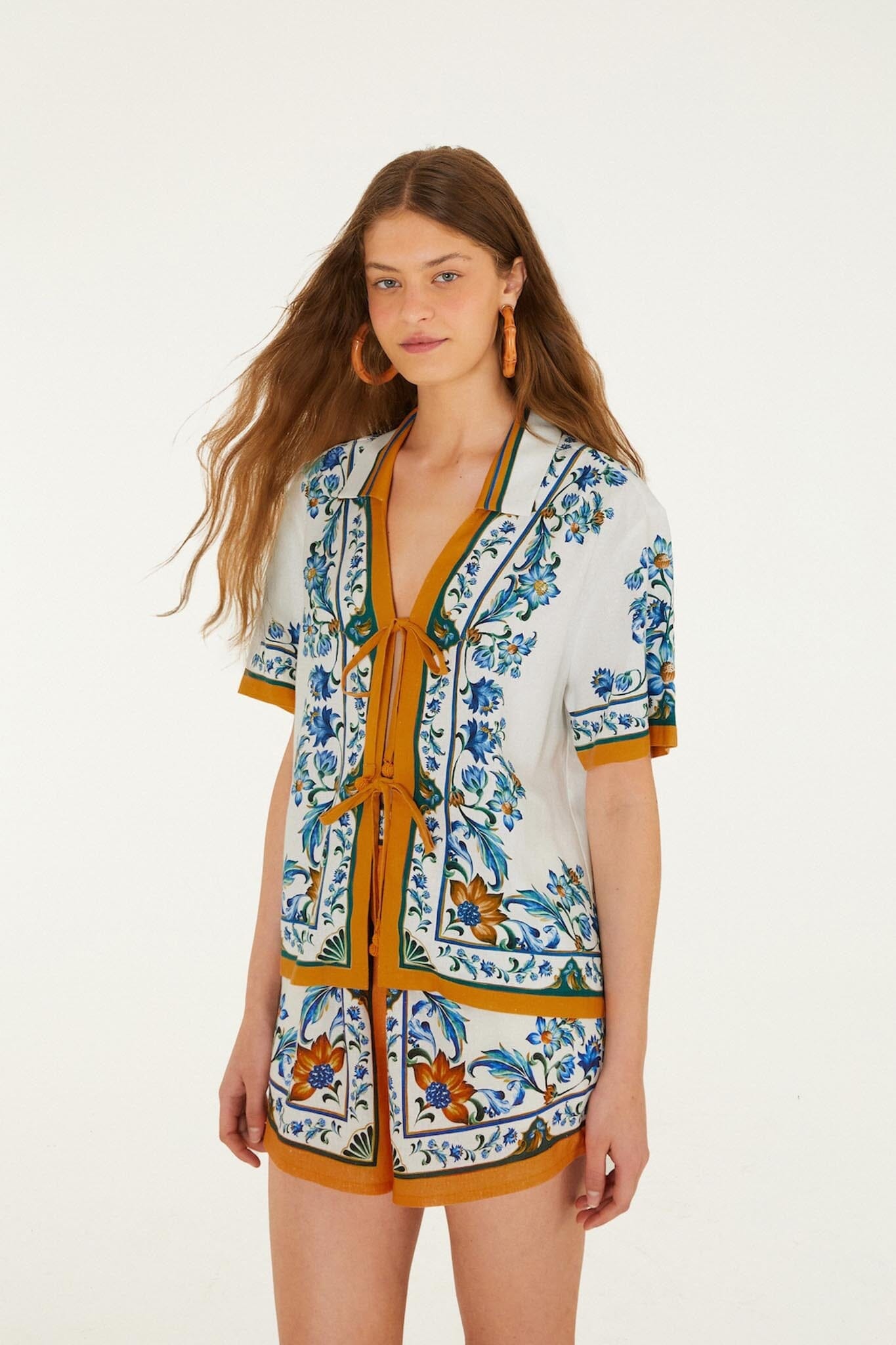 Off-White Flora Tile Blouse - FARM Rio FLORA TILE OFF-WHITE