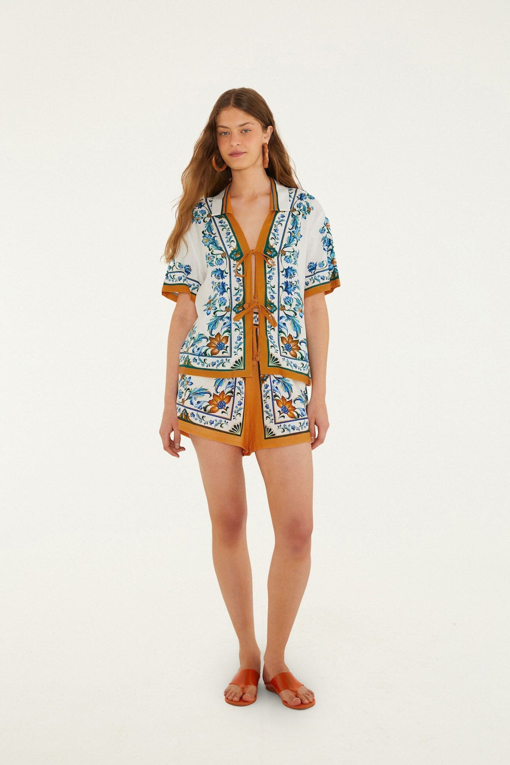 Off-White Flora Tile Shorts - FARM Rio FLORA TILE OFF-WHITE
