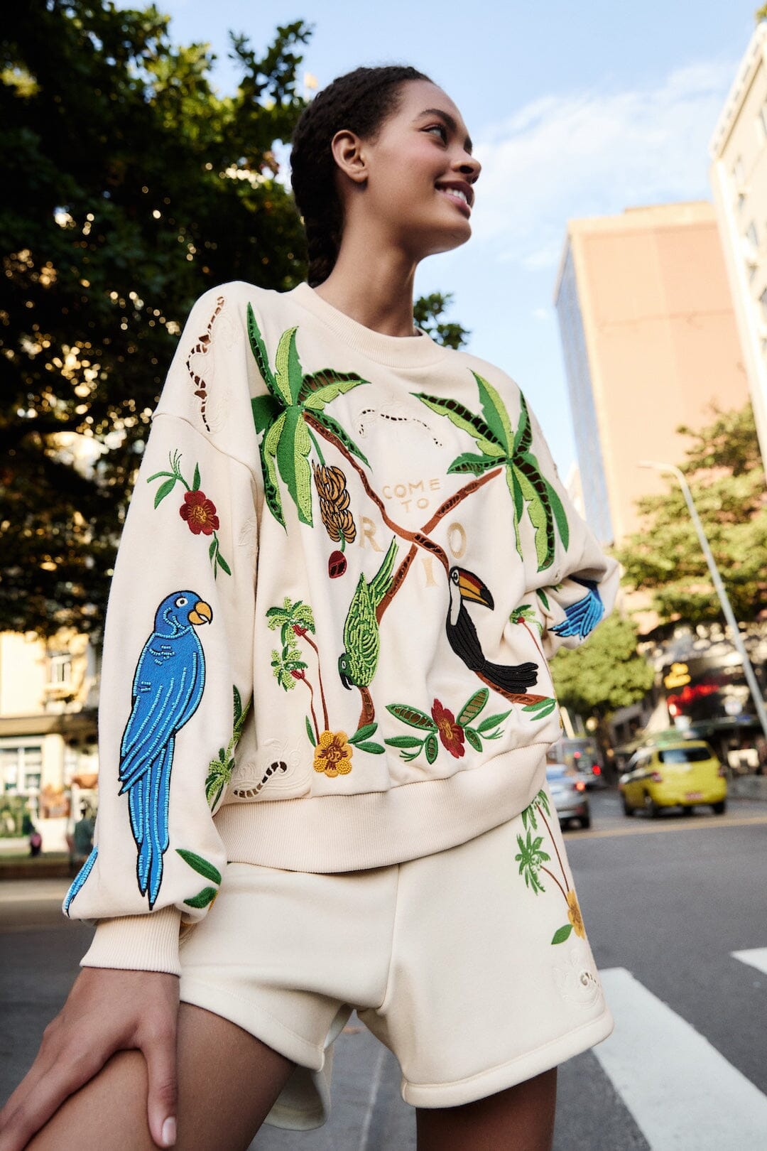 Off-White Coconut Trees Come To Rio Embroidered Sweatshirt - FARM Rio OFF-WHITE