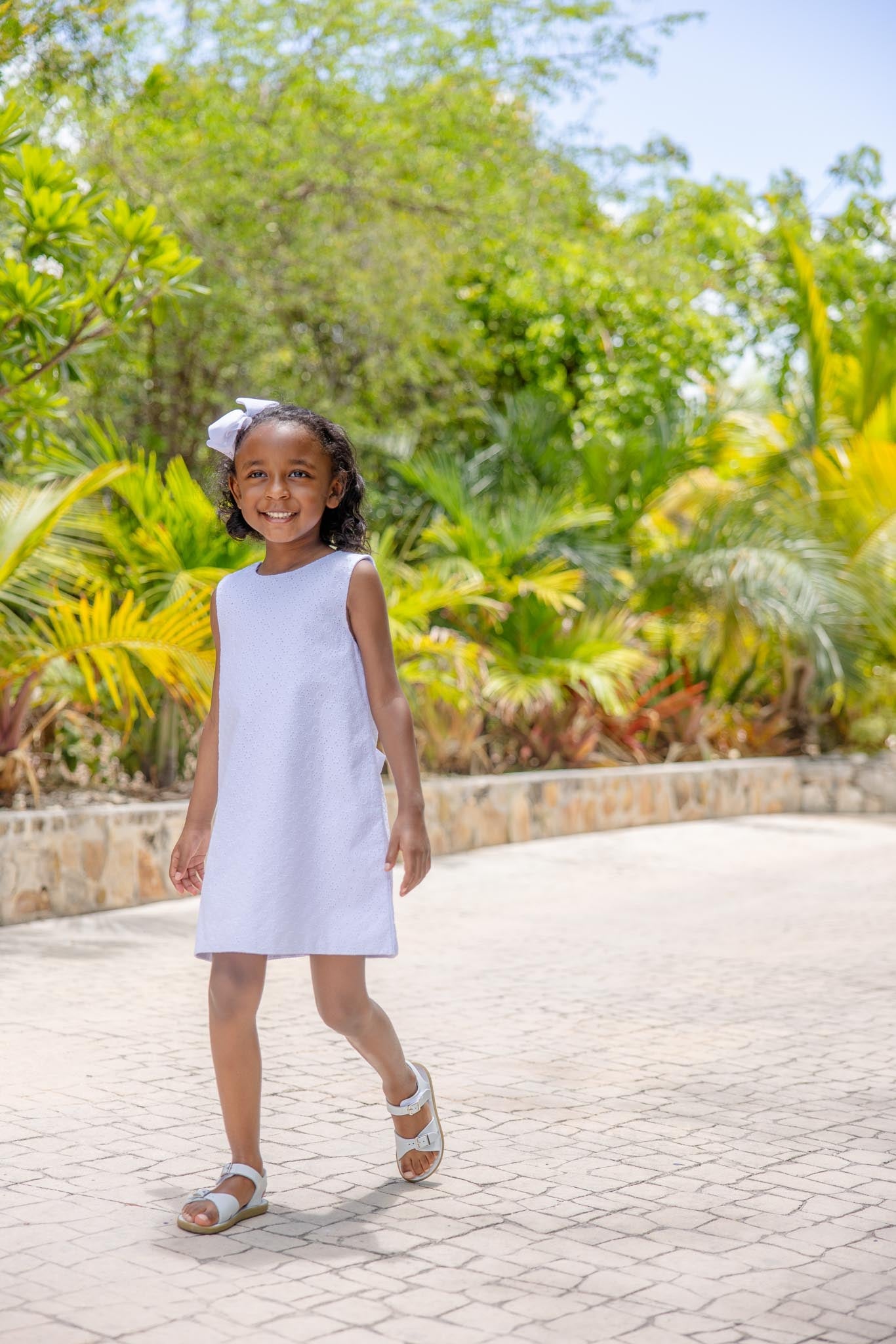 Beaufort Bonnet Sleeveless Betts Bow Dress - Worth Avenue White Eyelet