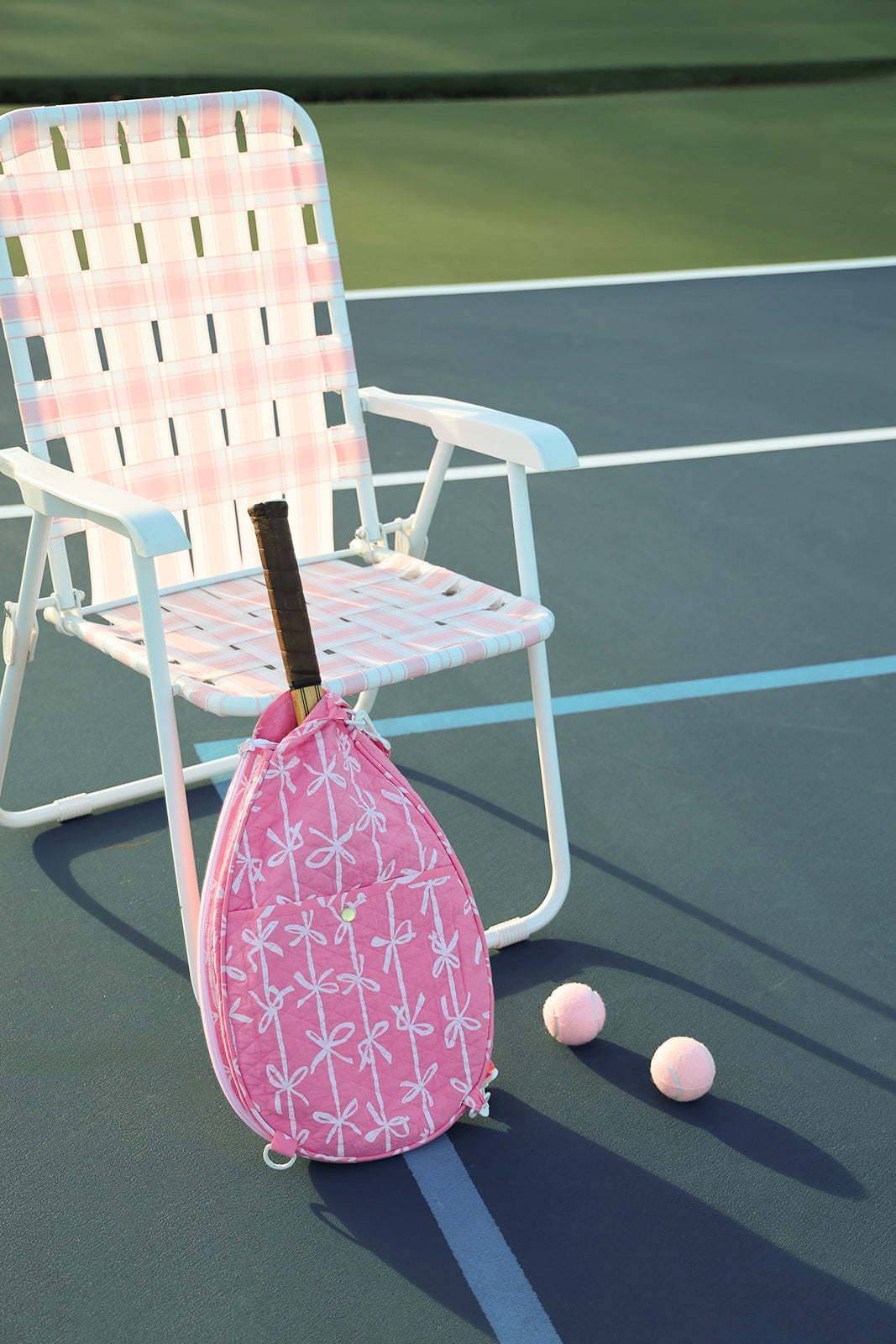 Beaufort Bonnet Tennis Racket Cover - Braselton Bows (Romany Rose)