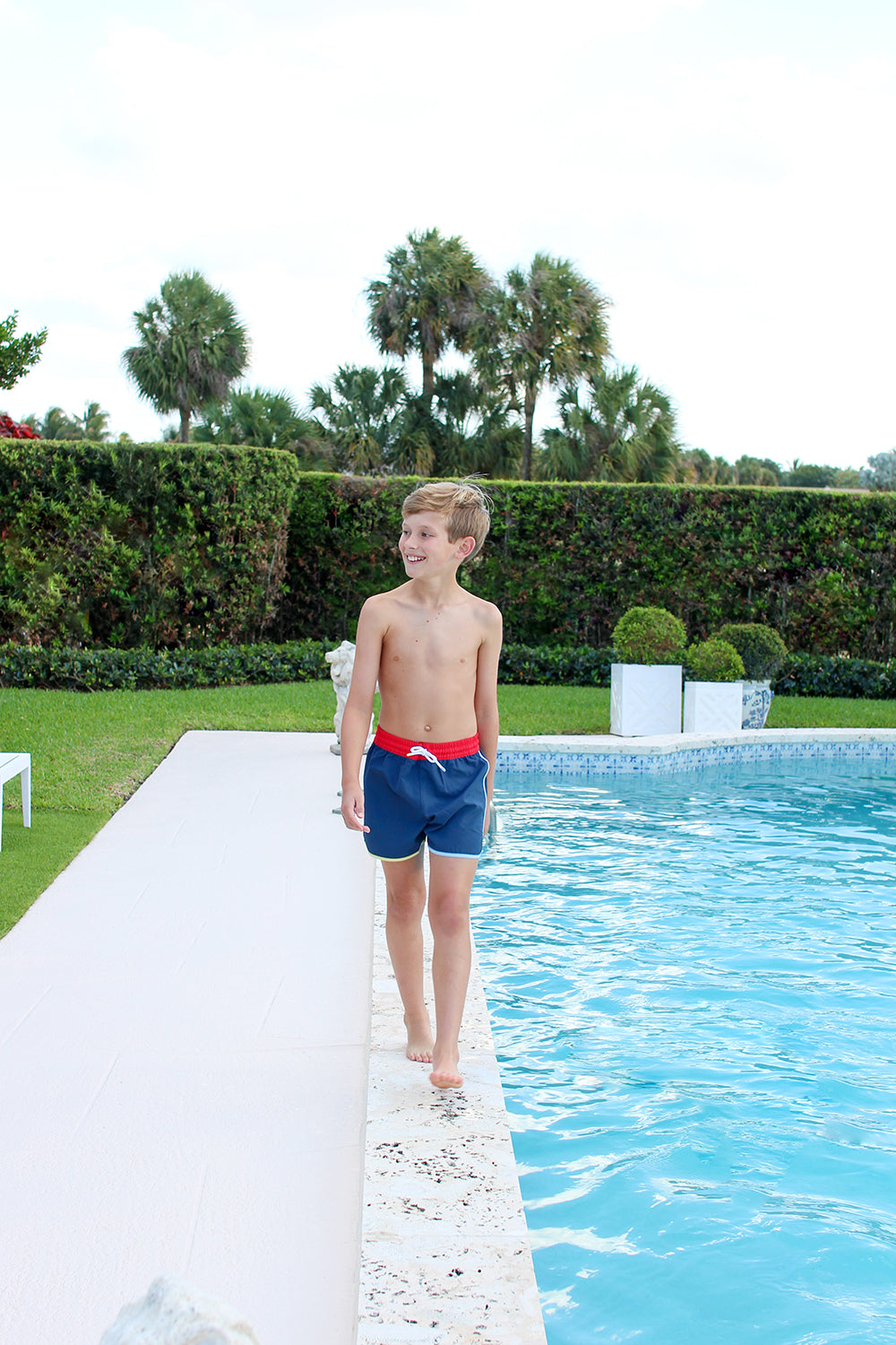 Beaufort Bonnet Tanner Trunks - Nantucket Navy, Richmond Red, Beale Street B
