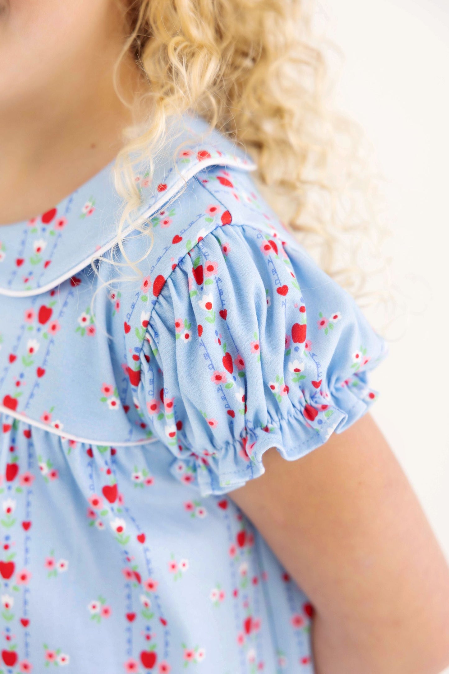 Beaufort Bonnet Holly Day Dress - First Day Flowers & Worth Avenue White