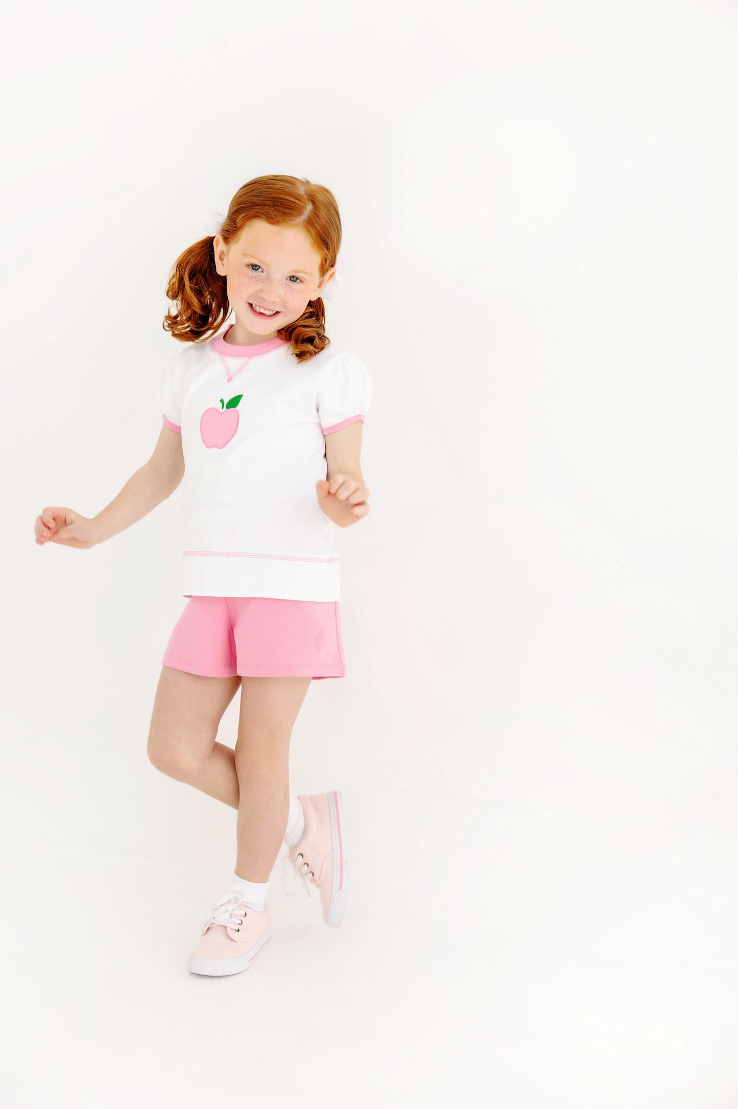 Beaufort Bonnet Short Sleeve Cassidy Comfy Crewneck - White & Pink & Apple