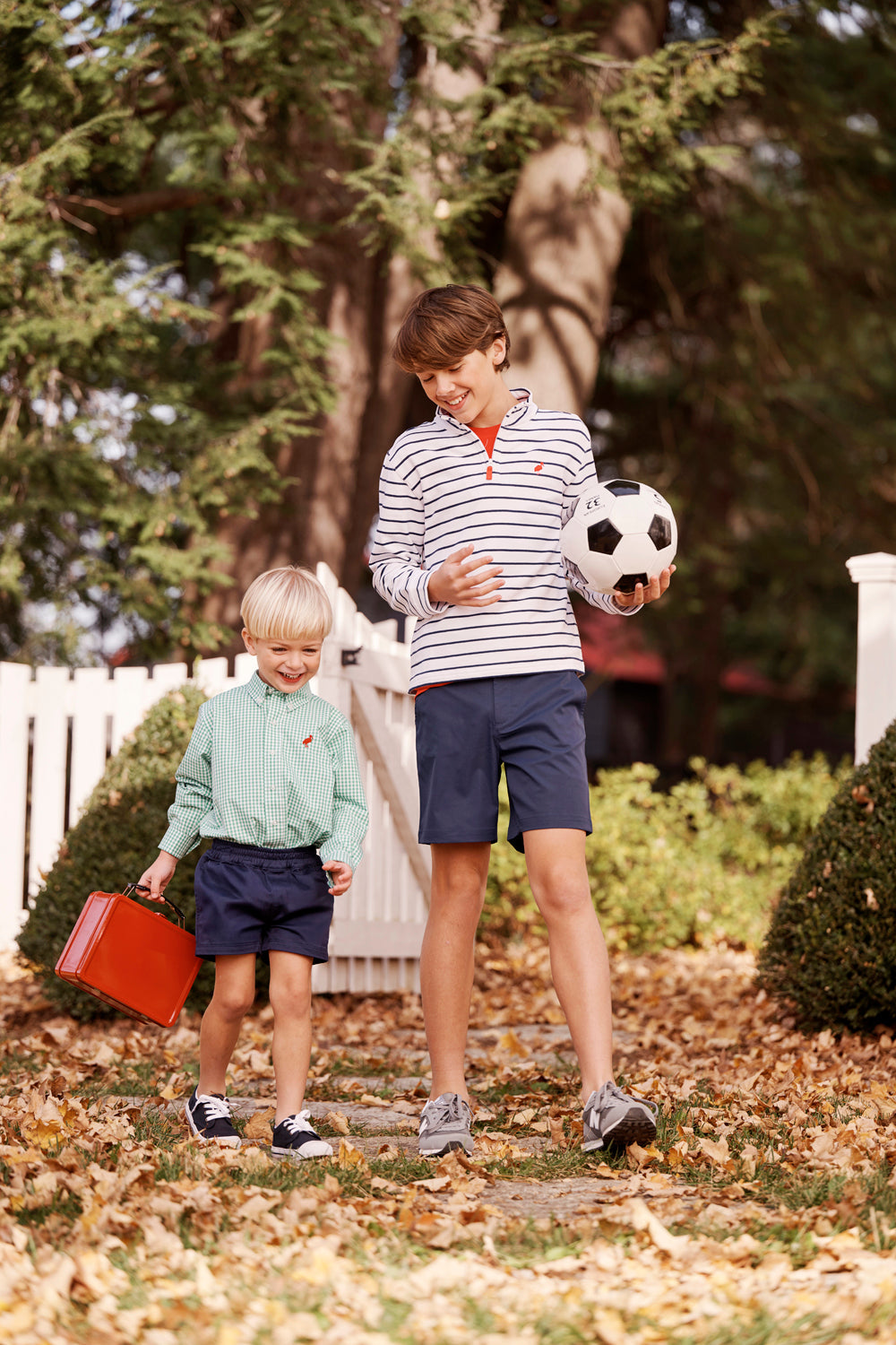 Beaufort Bonnet Sheffield Shorts - Nantucket Navy with Keeneland Khaki Stork
