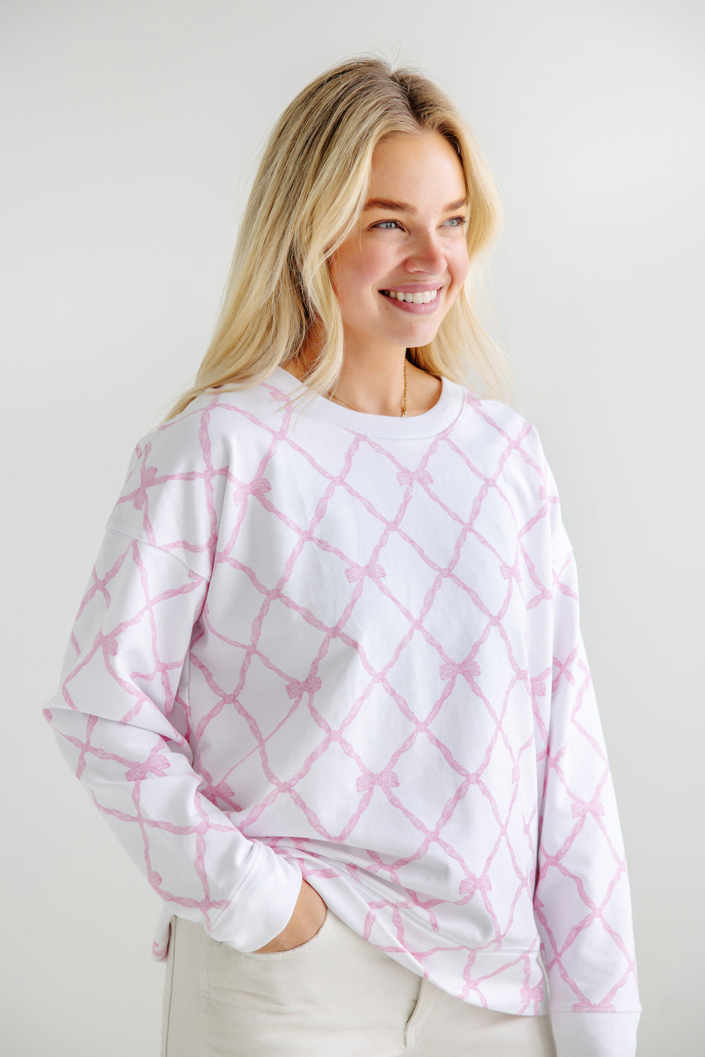 Beaufort Bonnet Cassidy Comfy Crewneck (Women) - Belle Meade Bow