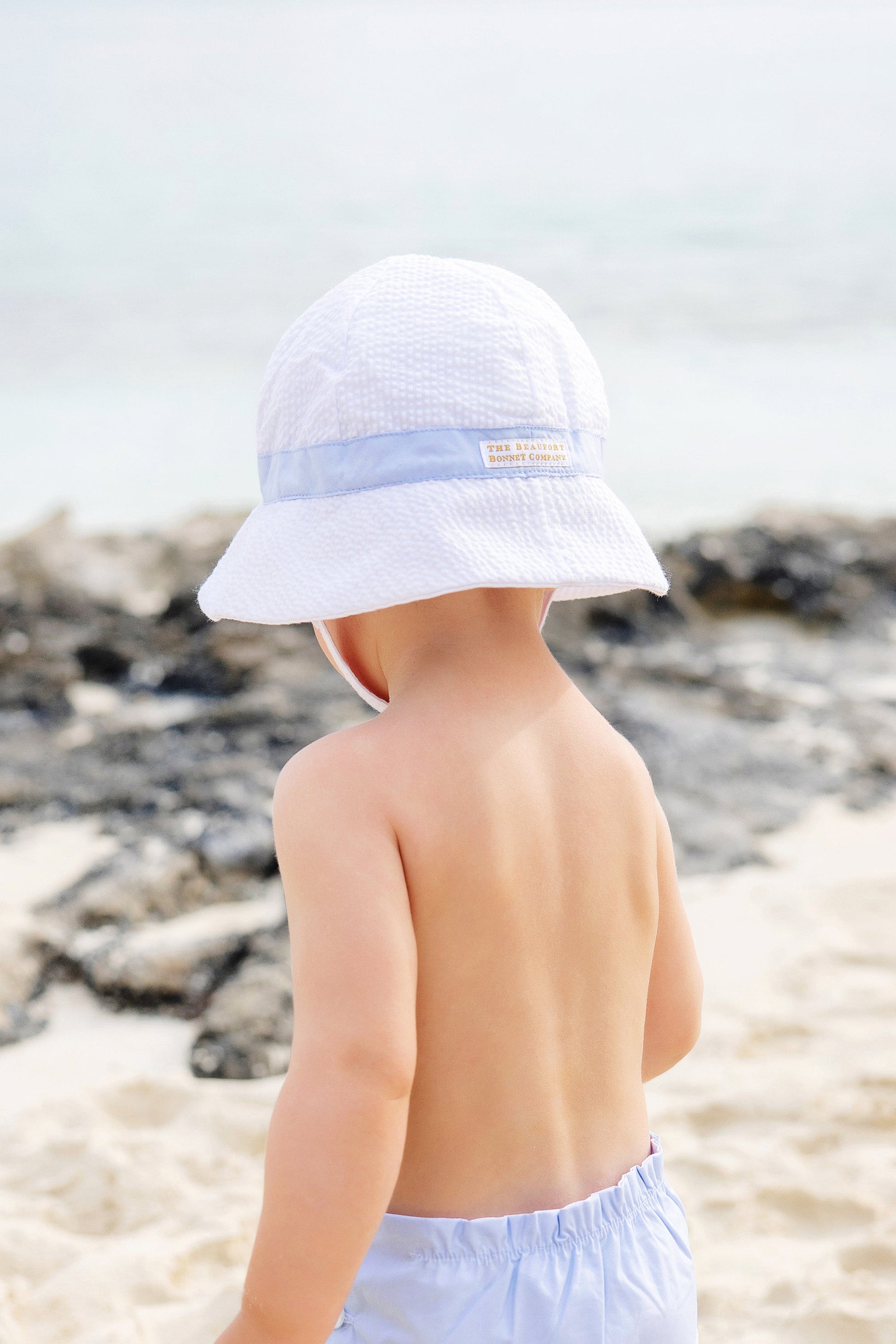 Beaufort Bonnet Henry's Boating Bucket - Worth Avenue White Seersucker with Buckhead B