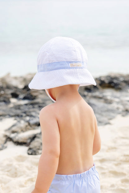 Beaufort Bonnet Henry's Boating Bucket - Worth Avenue White Seersucker with Buckhead B