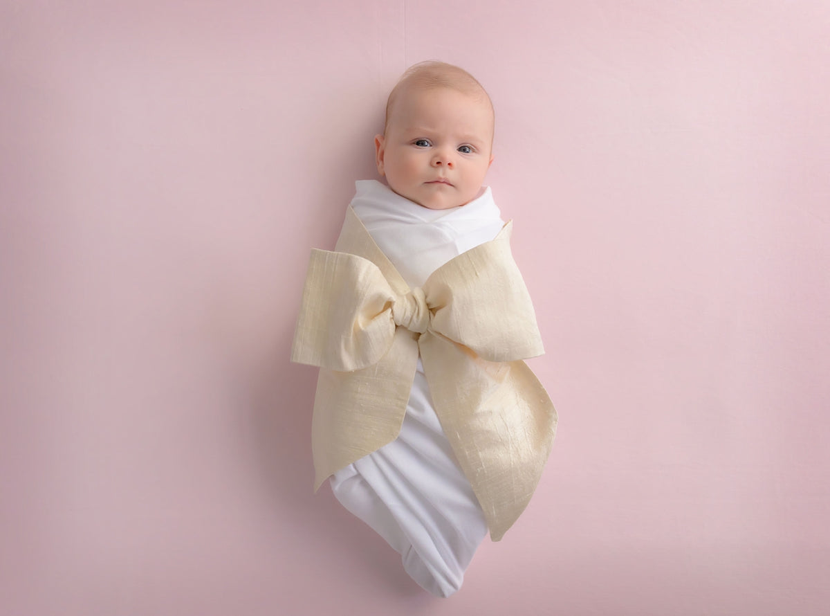Beaufort Bonnet Bow Swaddle ® - Pearl Strand Silk
