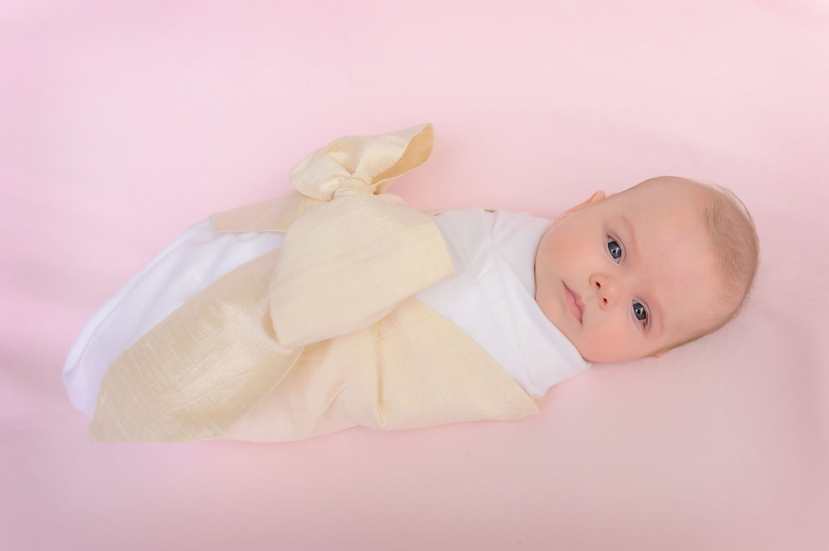 Beaufort Bonnet Bow Swaddle ® - Pearl Strand Silk