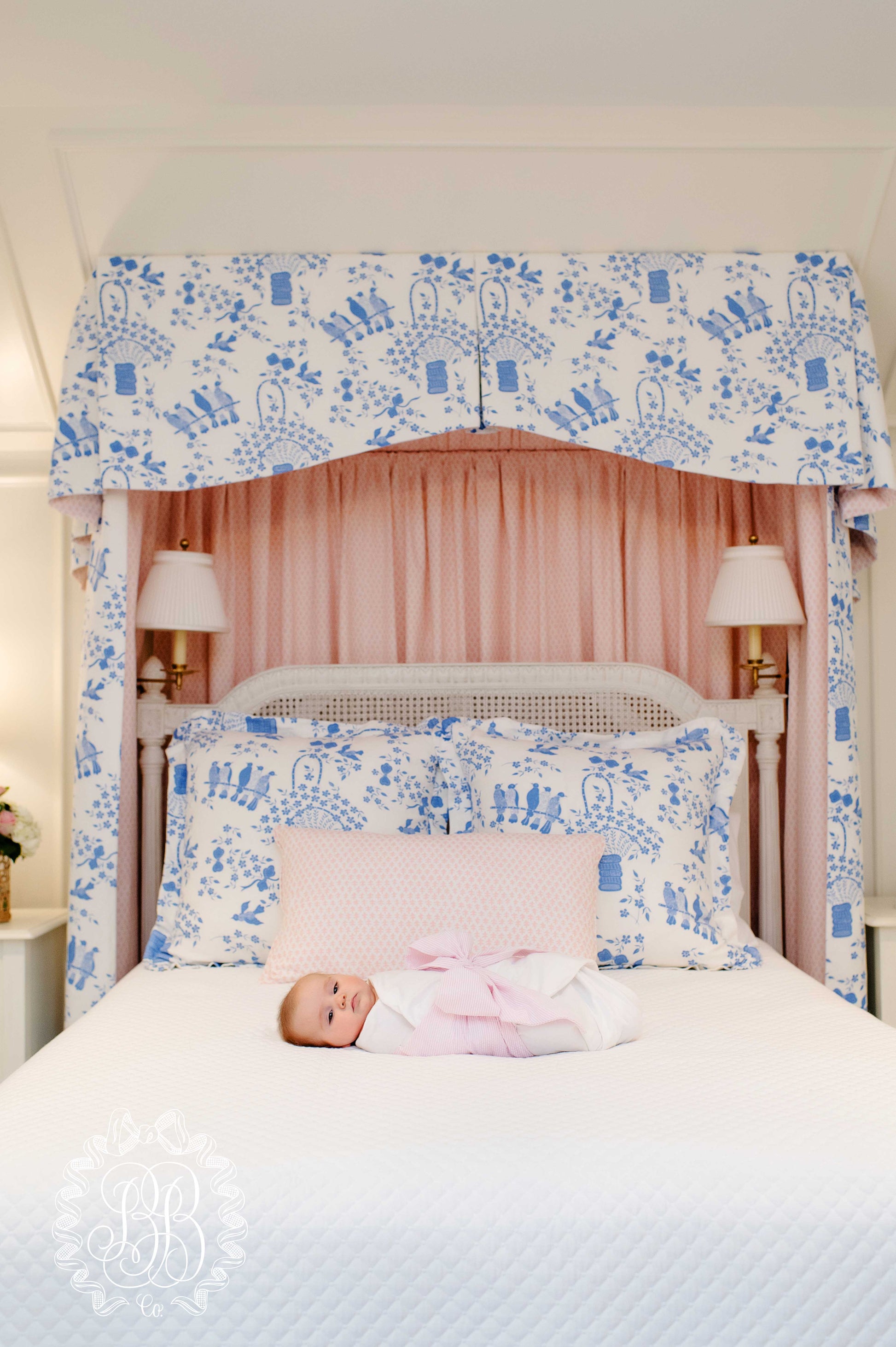 Beaufort Bonnet Bow Swaddle ® - Pink Savannah Seersucker
