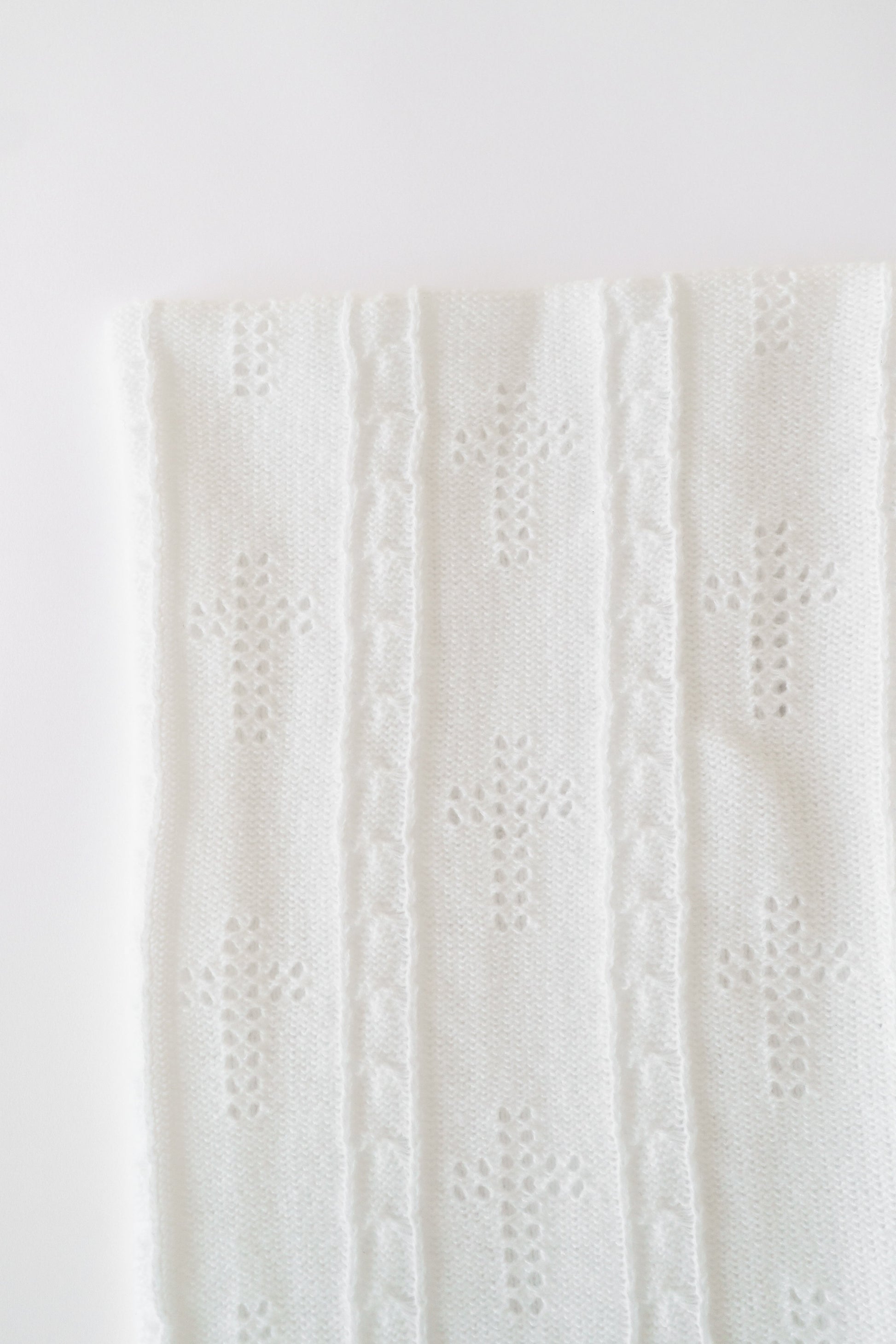 Beaufort Bonnet Bailey Baby Blanket - Worth Avenue White & Crosses