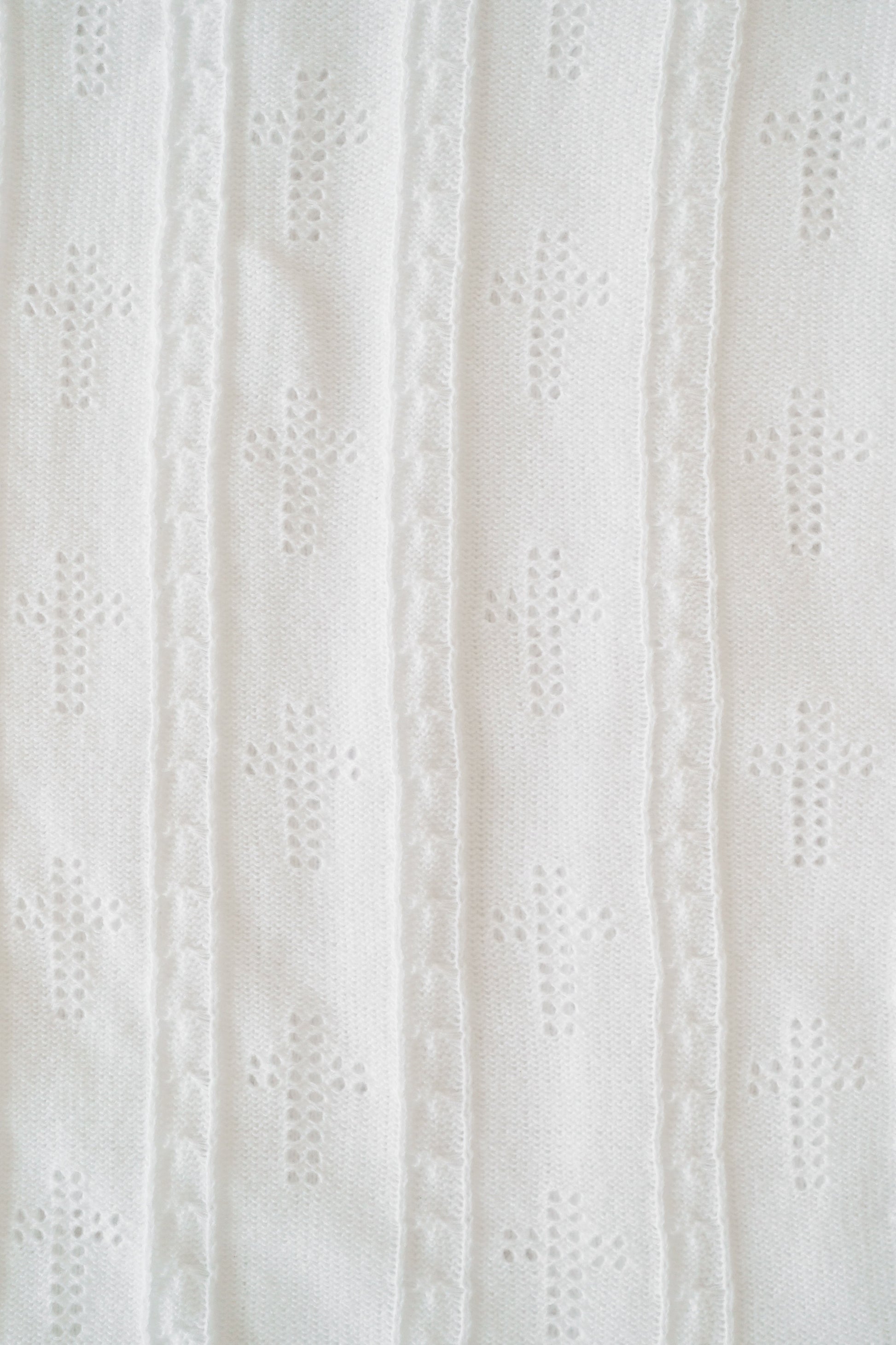 Beaufort Bonnet Bailey Baby Blanket - Worth Avenue White & Crosses