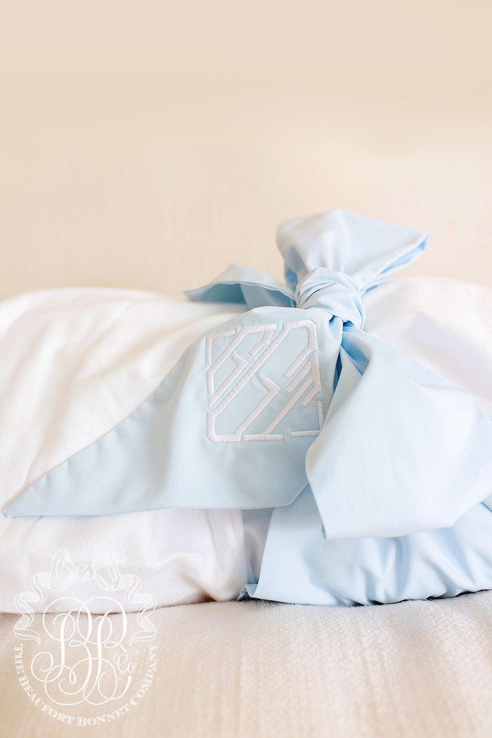 Beaufort Bonnet Bow Swaddle ® - Buckhead Blue