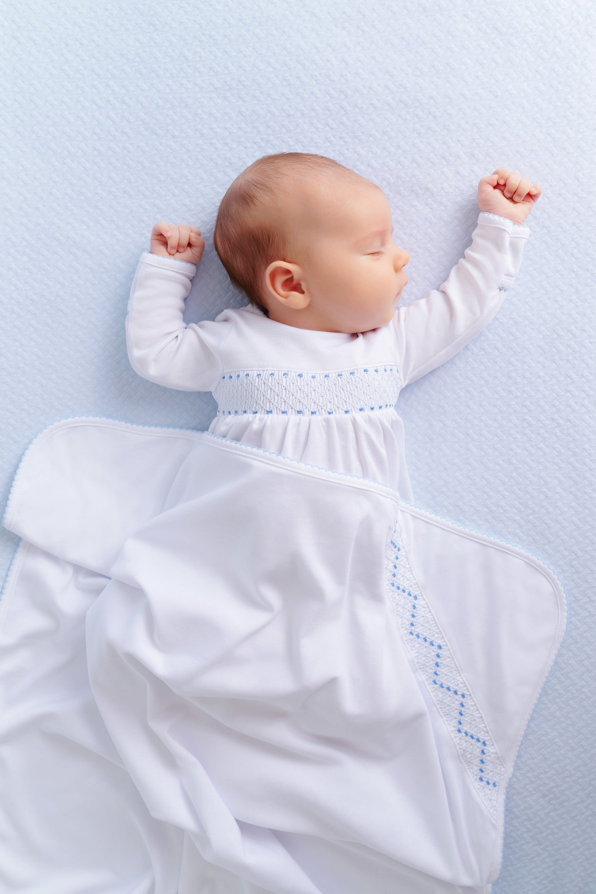 Beaufort Bonnet Sweetly Smocked Greeting Gown - Worth Avenue White with Buckhead Blue