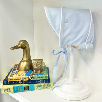 Beaufort Bonnet Wooden Hat Stand - White
