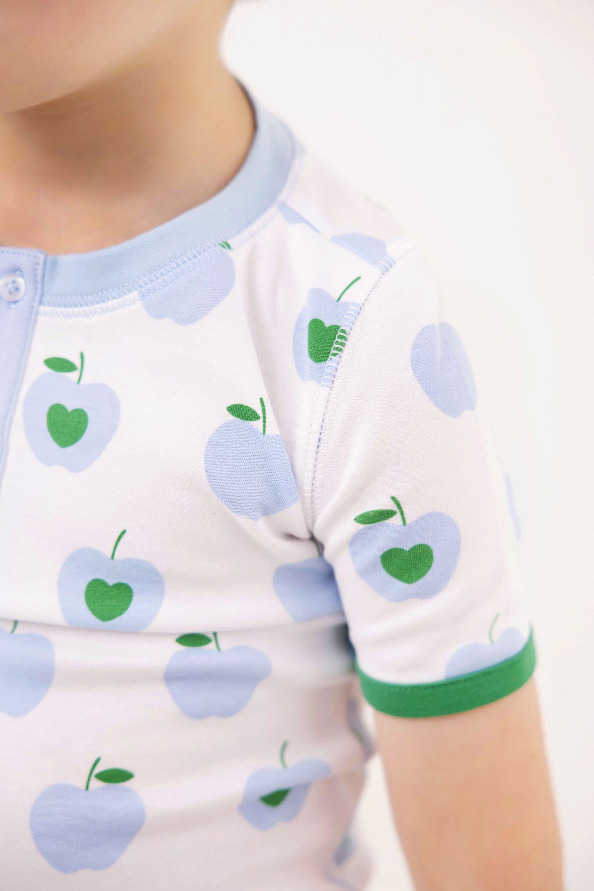 Beaufort Bonnet Sutton's Short Sleeve Set - Applecrest Orchard (Blue)