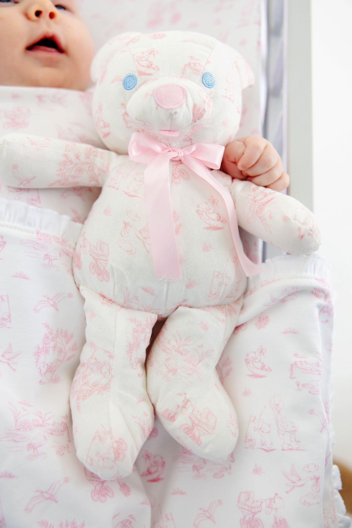 Beaufort Bonnet Bradley Bear - Sir Proper's Sweet Arrival (Hamptons Hot Pink